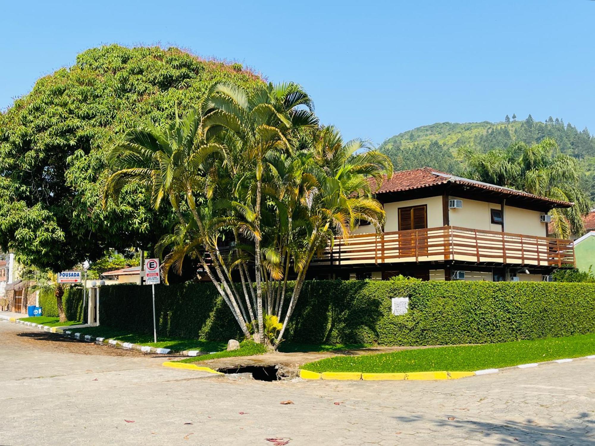 Pousada Canto Dos Golfinhos Ubatuba Bagian luar foto